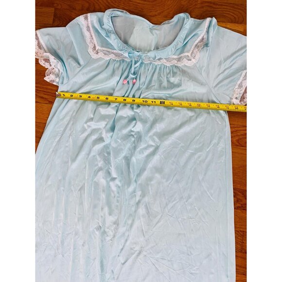 Vintage NWT Shadowline Nightgown with Lace Detail, Size Small, Light Blue - Picture 8 of 9